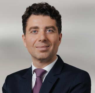 Julien Rocherieux CLIFFORD CHANCE